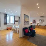 Octogon Apartment